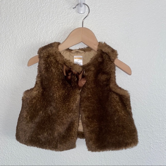 Gymboree faux fur vest - Picture 2 of 5